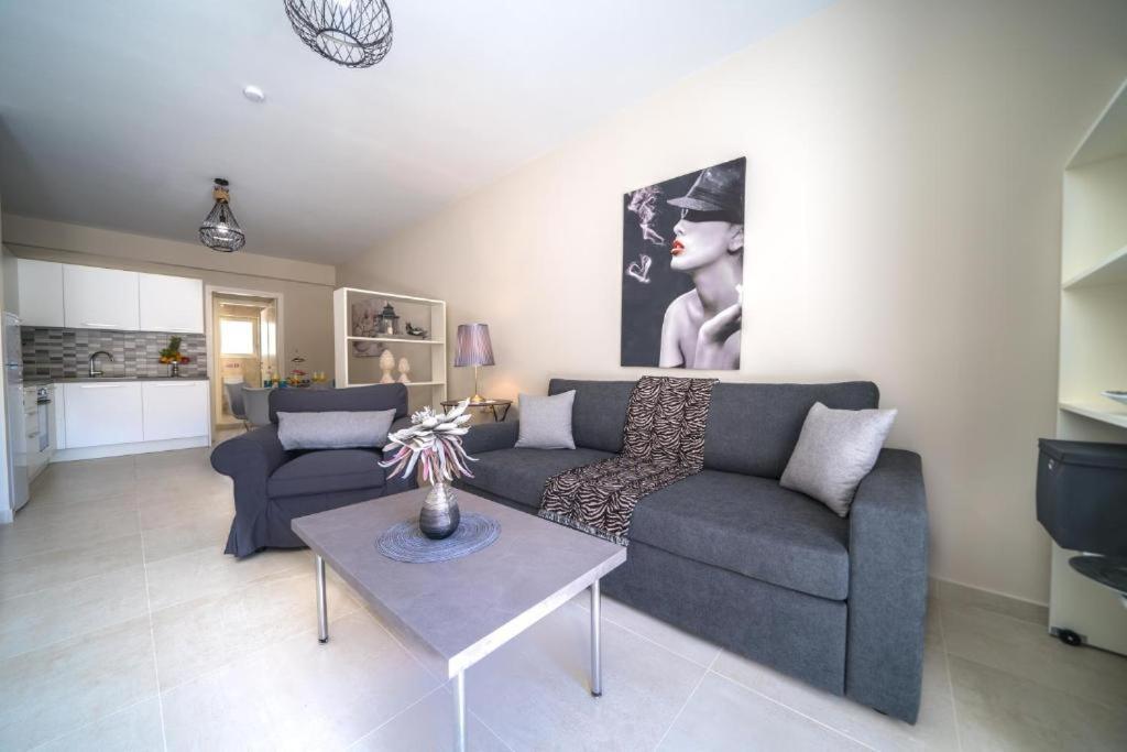 Alma City Center Apartment'S Iraklion Buitenkant foto