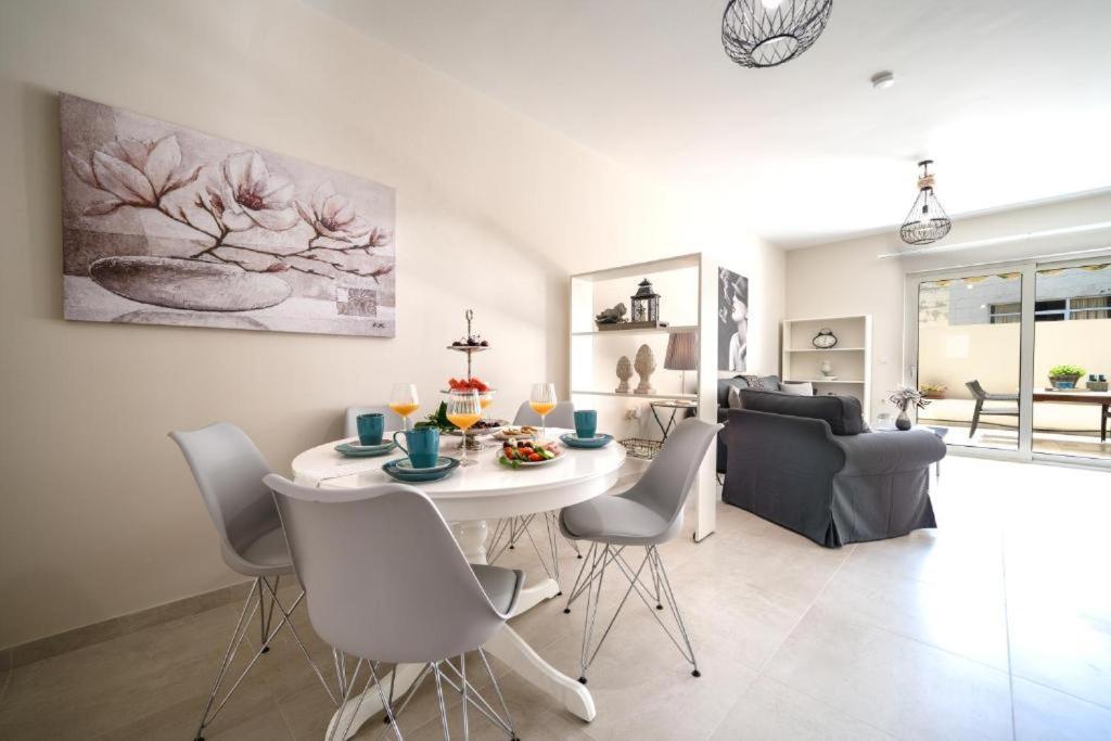 Alma City Center Apartment'S Iraklion Buitenkant foto