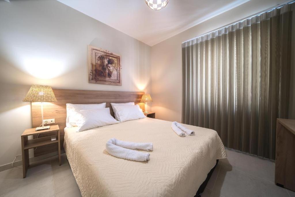 Alma City Center Apartment'S Iraklion Buitenkant foto